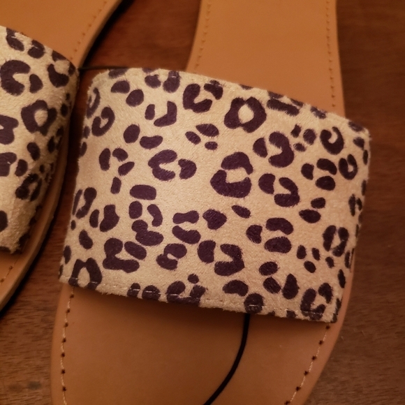 Loft Leopard Print Slide Sandals - Picture 3 of 6